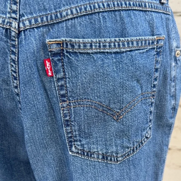 Levi's Cropped Taper Jumpsuit Sleeveless Medium Wash Size M - Picture 10 of 15